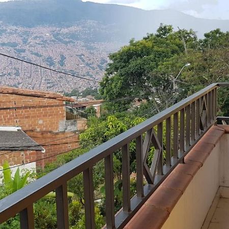 Wonderful House With Views In Medellin-Fiber Optics Appartement Buitenkant foto